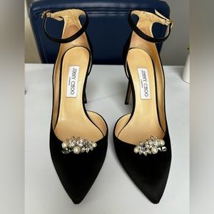 LIKE NEW Jimmy Choo Black Satin Pumps-Size 40. Removable crystal embellishment.